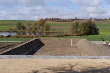 Neubau Bewässerungsteich Forstgarten Lobsigen